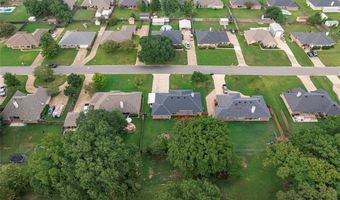 222 Country Club Dr, Benton, LA 71006
