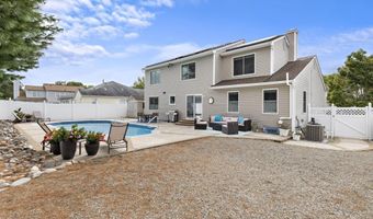 15 Brentwood Dr, Bayville, NJ 08721
