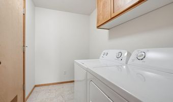 19905 Antler Point Dr, Bend, OR 97702