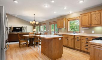 1300 26TH St SW, Austin, MN 55912