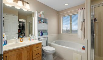 3870 W MOUNTAINTOP Cir, Cedar Hills, UT 84062