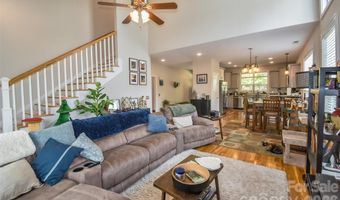 123 White Oak Road Ext, Arden, NC 28704