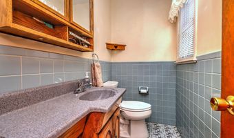 11 Ark Rd, Branford, CT 06405