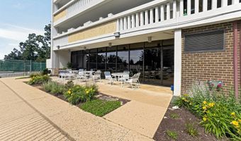 6101 EDSALL Rd 312, Alexandria, VA 22304