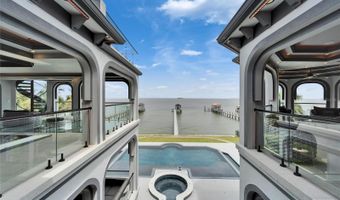6526 SURFSIDE Blvd, Apollo Beach, FL 33572