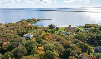 2 Wells Ln, Charlestown, RI 02813