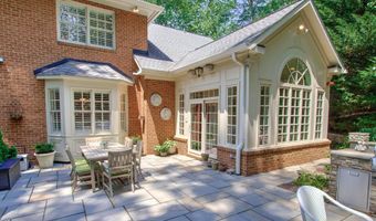 7565 MARSHALL Dr, Annandale, VA 22003
