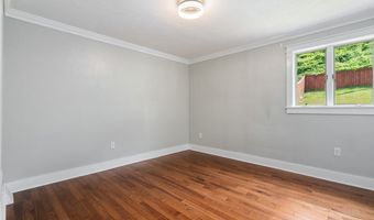 2316 Mission St, Airville, PA 15203