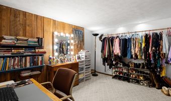 513 FAIRWAY Dr, Basye, VA 22810