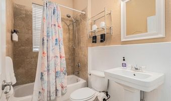 1316 Apollo Bch, Apollo Beach, FL 33572