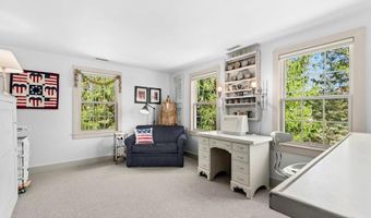 8 Seagate Rd, Darien, CT 06820