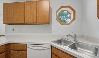 1953 N Coldspring Rd, Arlington Heights, IL 60004