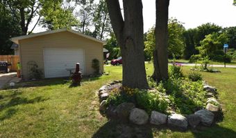 953 Robbins, Algonac, MI 48001