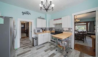 464 S Meridian St, Blackfoot, ID 83221