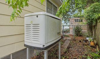 364 Porter Ave, Biloxi, MS 39530