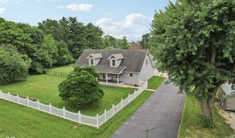 151 South St, Southport, IN 46227