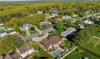 27 Alpine Estates Dr, Cranston, RI 02921
