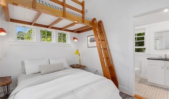 47 Longfellow Rd, Jamestown, RI 02835