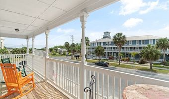 51 Market St, Apalachicola, FL 32320