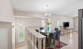7207 Foxridge Cir #D-4, Anchorage, AK 99518