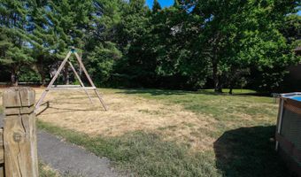 671 Essex St, Bangor, ME 04401