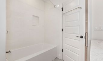 29549 N Hilltop Rd, Orange, OH 44022