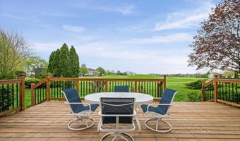 1713 Edgewood Dr, Algonquin, IL 60102