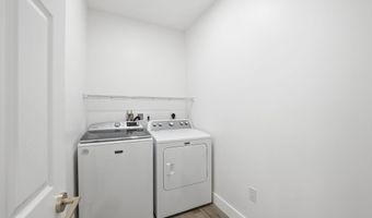 20384 MIDDLEBURY St, Ashburn, VA 20147