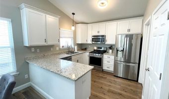 259 Jacob Ln, Ballwin, MO 63021
