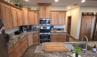 305 Snake River Dr, American Falls, ID 83211