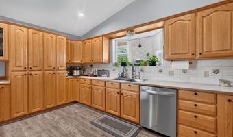 2908 Sunbeam Rd Unit R, American Falls, ID 83211