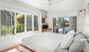 76 Battery Ln, Jamestown, RI 02835