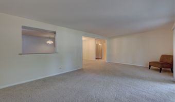 1030 S FERNANDEZ Ave 1T, Arlington Heights, IL 60005