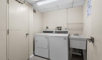 20505 E Country Club Dr PH-38, Aventura, FL 33180