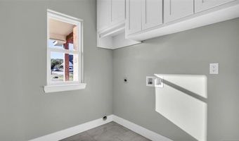 684 Chateau Bnd, Ardmore, OK 73401