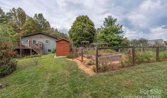 17 Red Oak Ln, Alexander, NC 28701