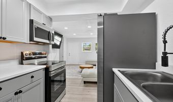 710 CAVALLA Rd, Atlantic Beach, FL 32233