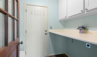 2318 Dorchester Dr, Bartlesville, OK 74006