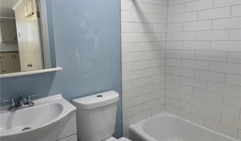 33 Saint Elizabeth St 2, Bristol, RI 02809
