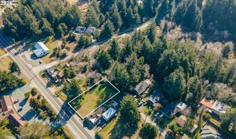 1168 2ND St, Bandon, OR 97411