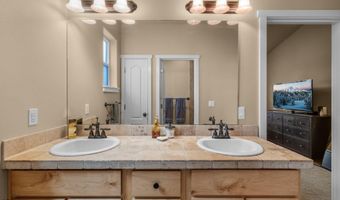 21184 Silverado Valley Ln, Bend, OR 97702