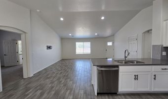 1704 Tenen Pass Dr, Benson, AZ 85602
