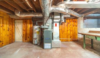 24 Homecrest Dr, Berlin, CT 06037