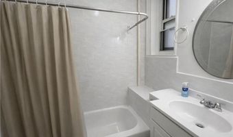 862 Woodward Ave 6, Ridgewood, NY 11358