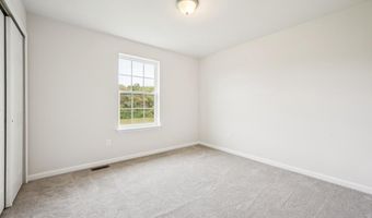 18 THOROUGHBRED Ct, Bridgeton, NJ 08302