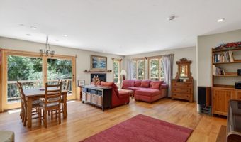 925 Old Farm Ln, Aptos, CA 95003