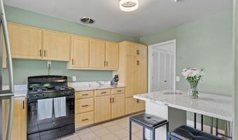 102 Fairlawn Ave, Albany, NY 12203