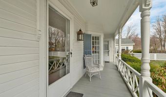 19 Church St, Alton, NH 03809