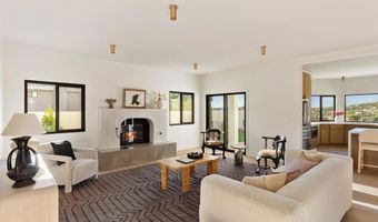 3010 Cadencia St, Carlsbad, CA 92009