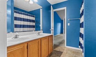 266 Grandview Ct, Algonquin, IL 60102